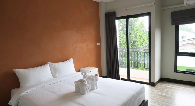 Good Morning Hotel at TakuaPa, Забронировать Отель Отели Южного Таиланда с парковкой, Парковка