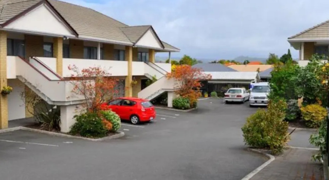 Люкс Fenton Court Motel