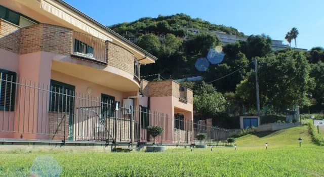 Villa Vito - Mare, Varaa Villa Brivadi 