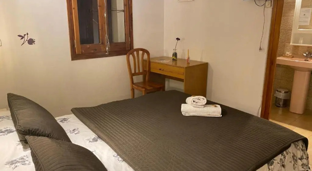 Hostal La Cuineta de Cal Triuet, Varaa Hotelli Gosol Bergueda