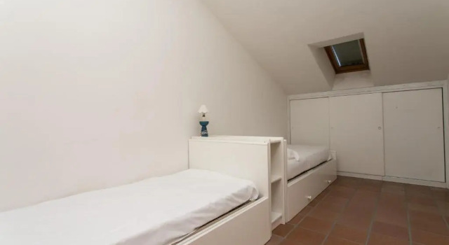 N212 - Numana, quadrilocale in centro con terrazzo, Rezervovat Hotel Numana 