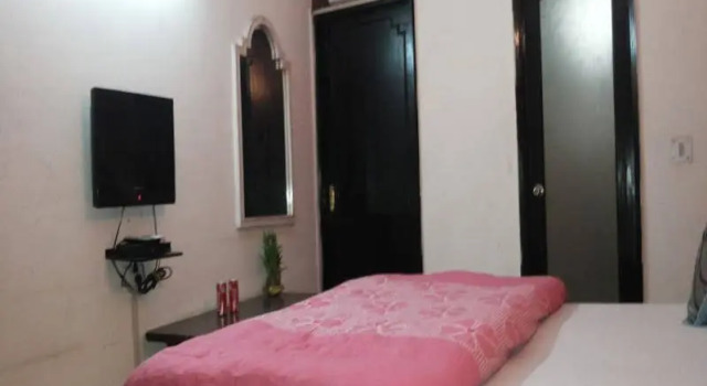 Hotel O Manraj B&B, Забронировать Отель Отели Нью-Дели с завтраком, Завтраки