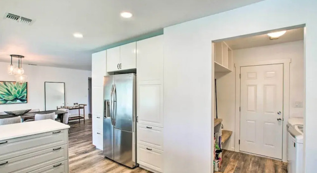 Коттедж Fire Pit, Heated Pool: Central Tempe Escape!