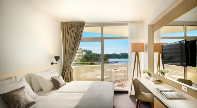 Двухместный номер с балконом и с видом на море Remisens Hotel Albatros-All inclusive