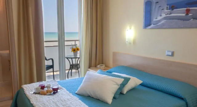 Двухместный номер Standard с балконом Hotel Caggiari