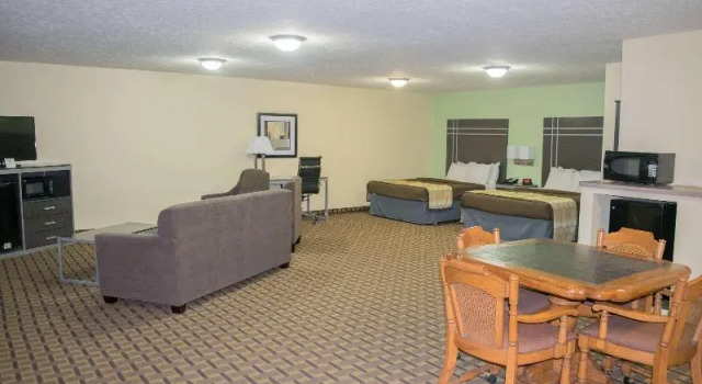 Четырёхместный семейный номер Standard Best Western Coachlight