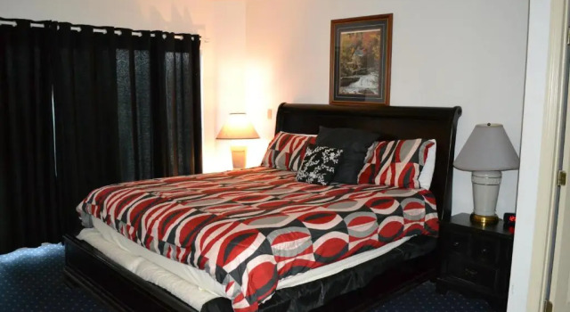 River Place Condos 410 3BD, Забронировать Отель Отели Пиджен-Фордж с парковкой, рядом с Парк "Патриот", Парковка
