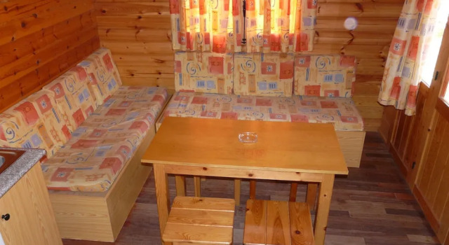 Attractive Bungalow With a Covered Terrace, Near the Beach, Забронировать Отель Отели El Baix Camp с бассейном, Бассейн