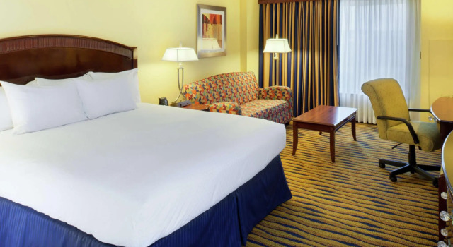 Двухместный номер Standard DoubleTree by Hilton Greensboro