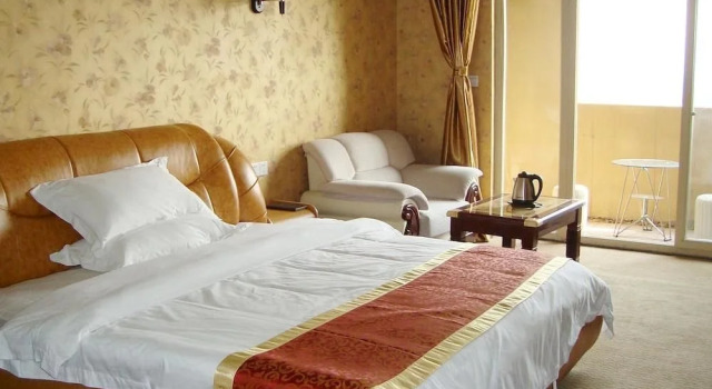 Meili Huayuan Hotel, Book Hotel Hoteller i Beibei med parkering, Parkering