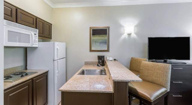 Люкс Staybridge Suites Savannah Historic District by IHG