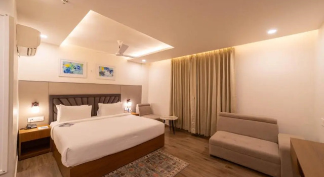 Номер Executive The EcoXpress Satva Varanasi - Vegetarian with all Options