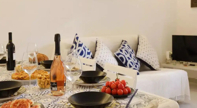 Коттедж с 2 комнатами Villa With Climate, Wi-Fi and Private Parking