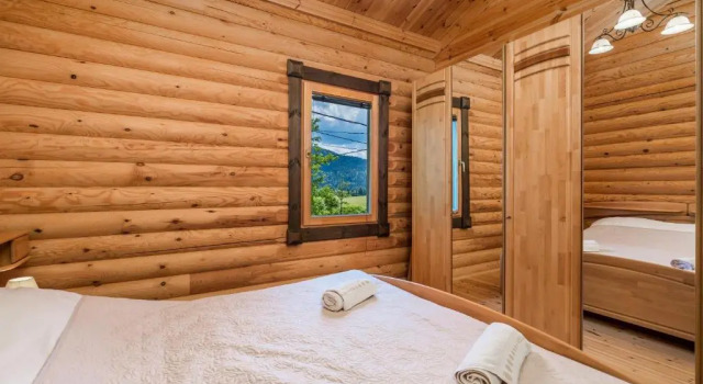 Holiday House Abies