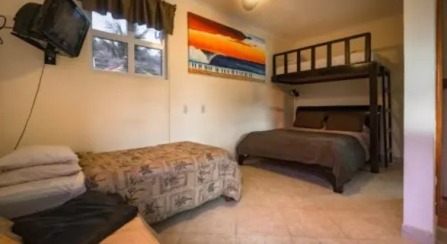 Surf Inn Hermosa, Rezervovat Hotel Hotely v Puntarenas s parkováním, Parkování