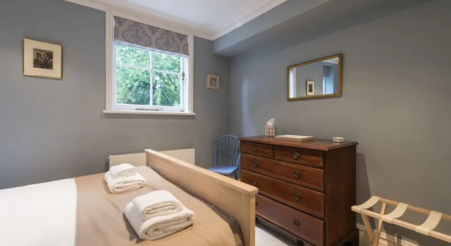 Beautiful Family home in Putney, Забронировать Отель Отели Англии 3 звезды, 3*