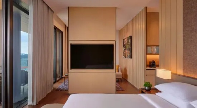 Люкс Presidential Hyatt Regency Kuala Lumpur at KL Midtown