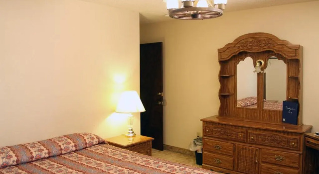 Люкс Dove Creek Inn