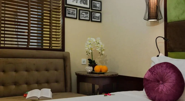 Номер Deluxe Ambassador Hanoi Hotel & Spa