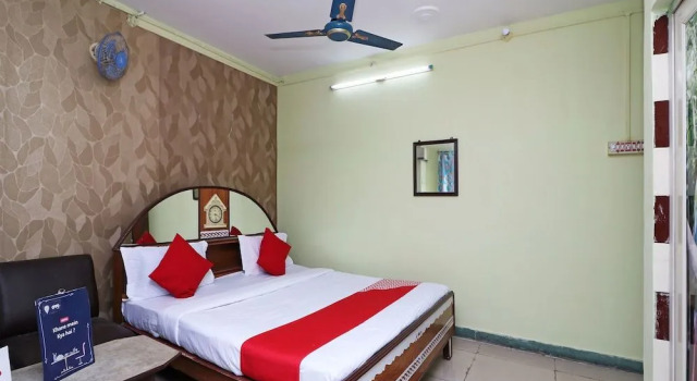 OYO 10470 hollywood hotels and resorts