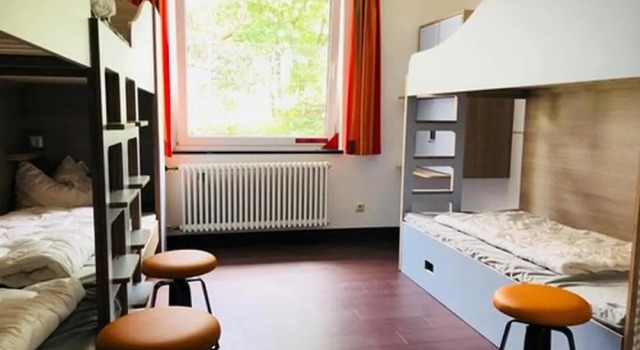 Кровать в общем номере (женский номер) Jugendherberge Hamburg Auf dem Stintfang-Membership required