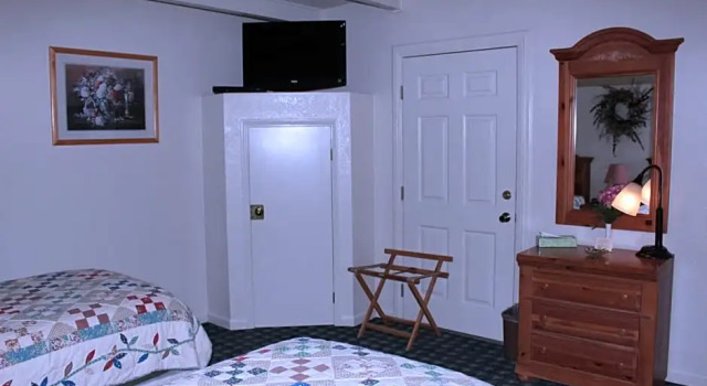 Номер Standard Barewood Inn & Suites