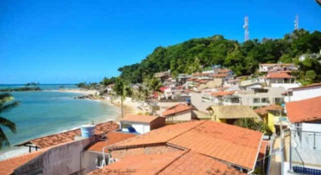 Четырёхместные апартаменты с балконом и с видом на море Pousada Ilha do Sol