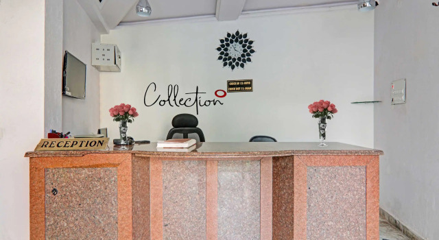 Collection O Premier Near Hazratganj