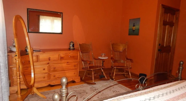 MoonStone Bed and Breakfast, Rezervovat Hotel 3hvězdičkové hotely v Simcoe County, 3*