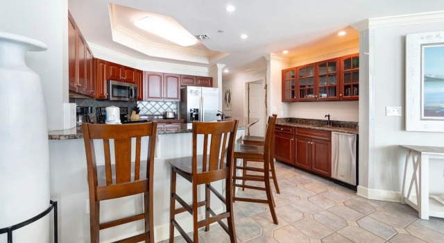Номер Standard с 3 комнатами Phoenix West 1005 3 Bedroom Condo