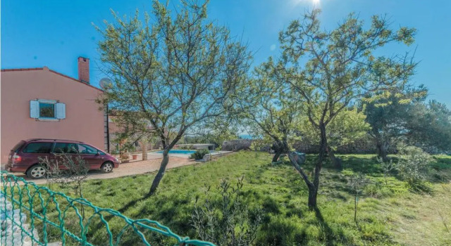 Вилла Holiday House Adrian