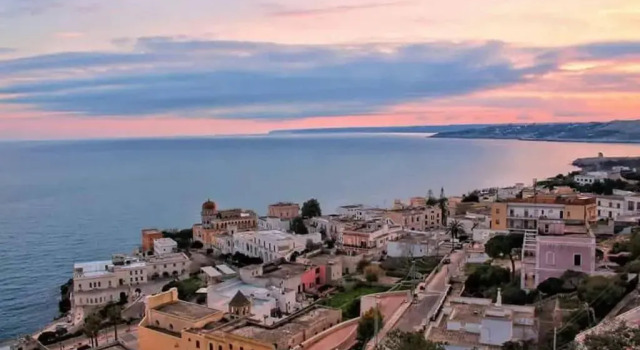 Апартаменты Appartamenti a 400 mt dal mare con vista e parcheggio privato