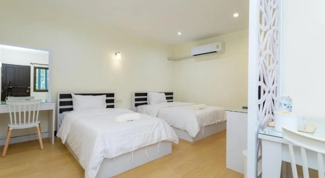 Номер Standard โรงแรมเรือนไทย 2 บึงโขงหลง