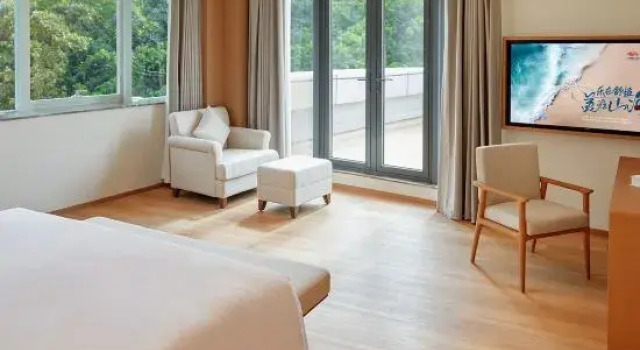 Люкс Executive Shenzhen Wuzhou Mountain and Sea Bay Hotel