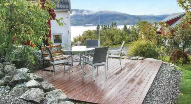 Amazing Home in Skiftun With Wifi and 2 Bedrooms, Buchen Sie Hotel Hjelmeland Rogaland