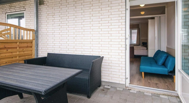 Коттедж 4 Person Holiday Park Home in Romo