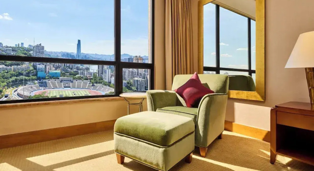 Двухместный номер Deluxe с видом на город Hilton Chongqing