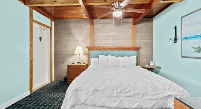 Oceanfront Inn II