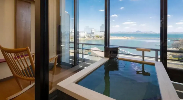 Четырёхместный номер Comfort Biwako Ryokusuitei