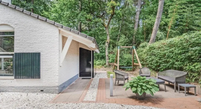 Royanne, Book Hotel Nunspeet Veluwe