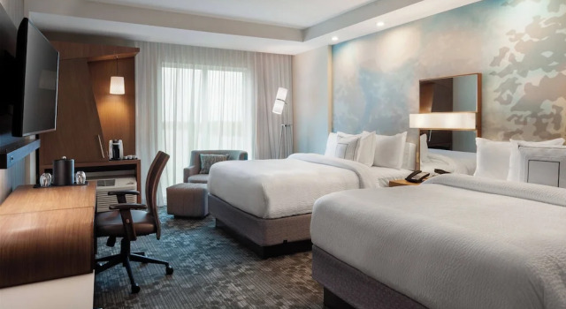 Четырёхместный номер Deluxe Courtyard by Marriott Winter Haven