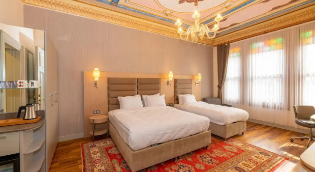Трёхместный номер Deluxe Blue Gilroy Hotel