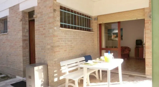 Beautiful Flat 250m From the Beach for 8 Guests