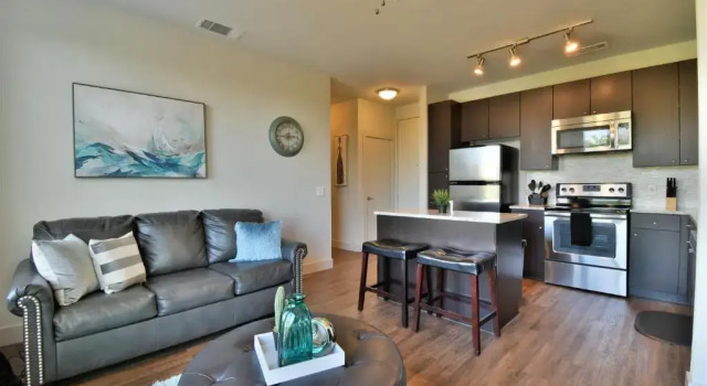 Апартаменты Дуплекс GA Living Suites - Knox District Uptown Dallas