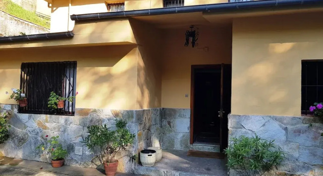 Rio España - Casa Rural Amplia 5 hab, Varaa Hotelli Villaviciosa 