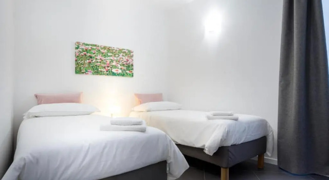 Casa Perlasca, Book Hotel Hoteller i Cernobbio med parkering, Parkering