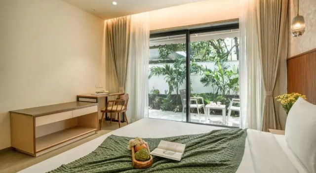 Cloud7 Waves Luxury 4 BHK Villa by Elivaas, Book Villa Hotels in Goa with a Pool, Swimming Pool