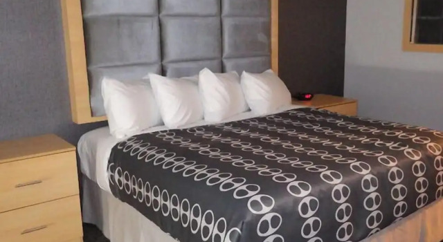 Четырёхместный номер Deluxe Western Star All Suites Carnduff