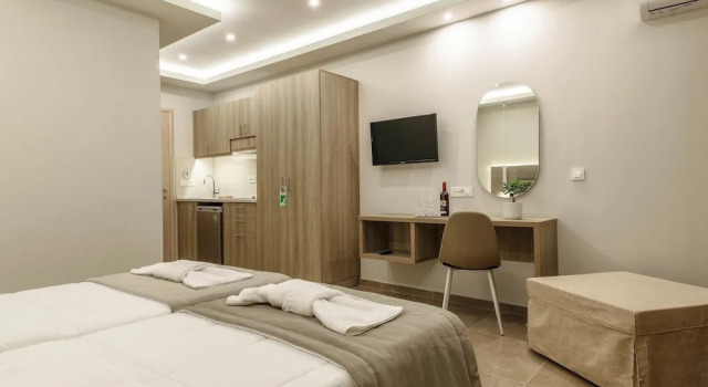 Remezzo Apartments & Studios