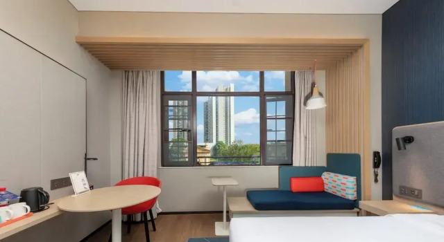 Двухместный номер Standard с видом на сад Holiday Inn Express Guangzhou Panyu by IHG